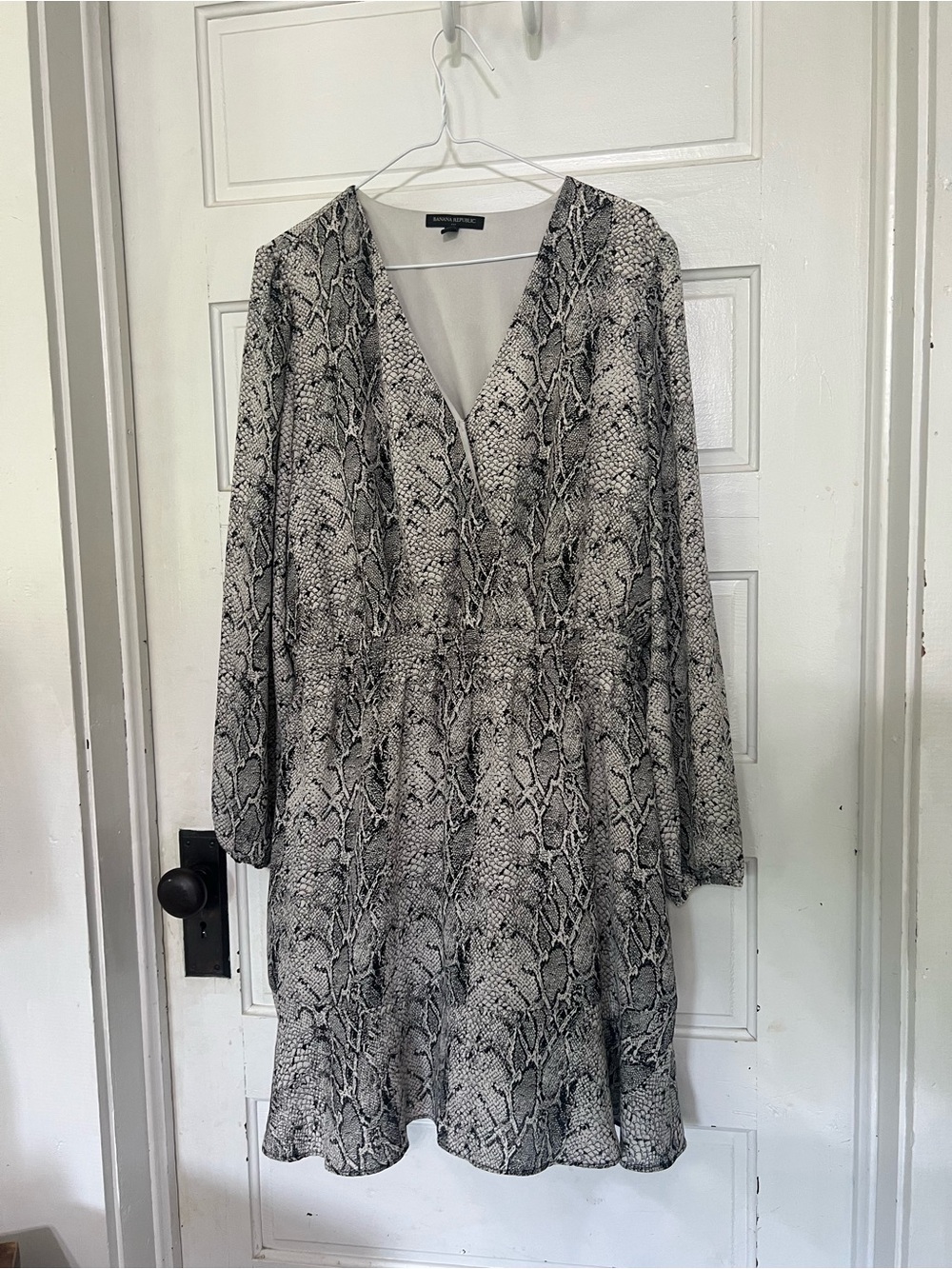 Banana Republic Factory grey and white snakeskin dress